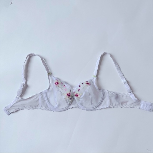 [SOLD] FREYA Embroidered White Unlined Underwire Bra 30DD - Picture 6 of 13